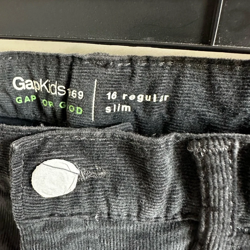 NWOT Gap Kids 16 slim corduroy (fits like a size 12 - 14.